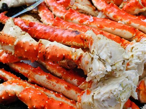 Giant Alaskan King Crab Legs – Monte the Meat Man