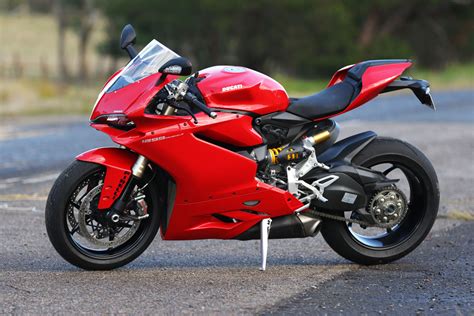 Review: 2015 Ducati 1299 Panigale - CycleOnline.com.au