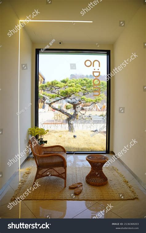 Big Cafe Interior Korea Stock Photo 2136369203 | Shutterstock