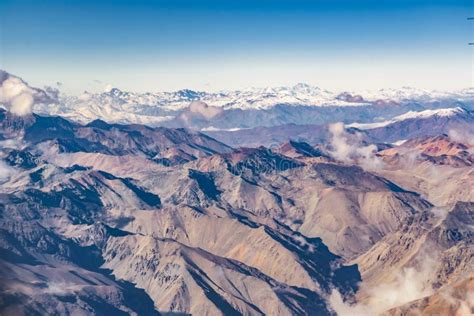 Paesaggio Delle Montagne Delle Ande, Patagonia, Cile Immagine Stock - Immagine di cielo, corsa ...