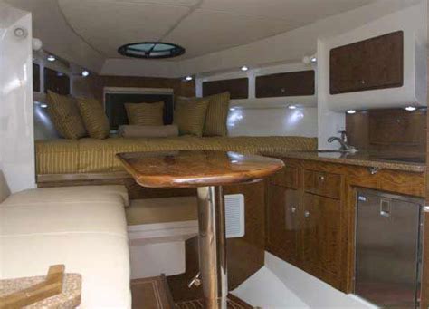 Research 2009 - Midnight Express - 37 Cabin on iboats.com