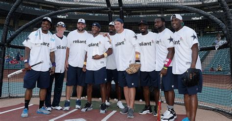 Cowboys hit home runs for charity at Globe Life Park | FOX Sports