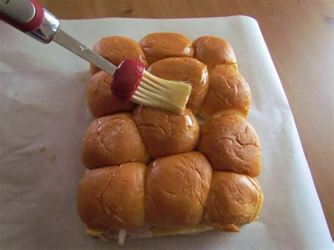 The Country Cook: Hawaiian Ham & Cheese Rolls