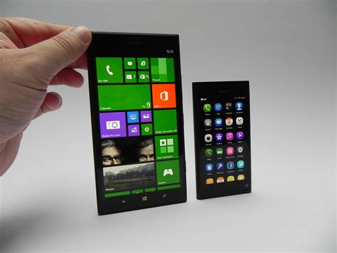 Nokia Lumia 1520 Review: Biggest Windows Phone Device, Excellent Media and Camera Features ...