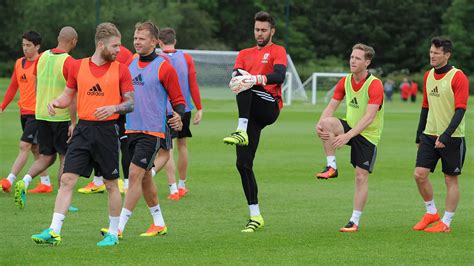 Boro players in pre-season training 2016/17 - Teesside Live