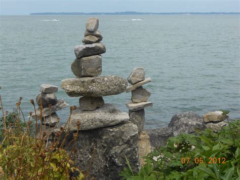 rock sculpture | Rock sculpture, Garden stones, Sculpture