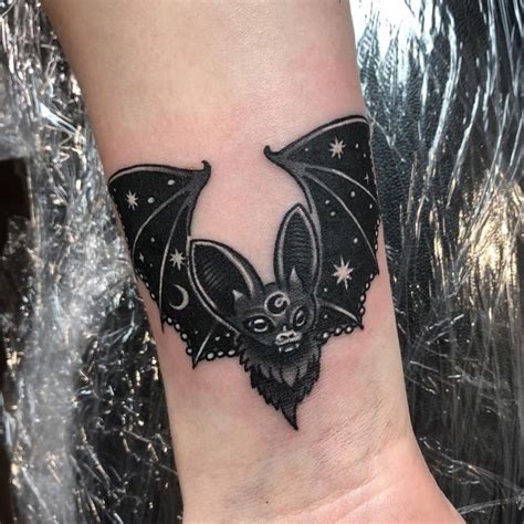 Batty Tatty 🦇 #latergram #bat #battattoo #batty #goth #spooky # ...