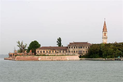 Poveglia Island, plague victims - Italy - Worldcrunch