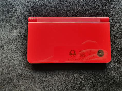 Nintendo DSi XL Super Mario 25th Anniversary Edition (8,8) - Gamebros