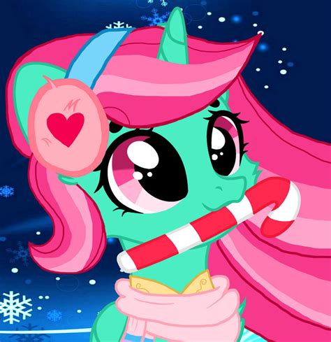 My Christmas Profile Picture by lizzmcclin on DeviantArt