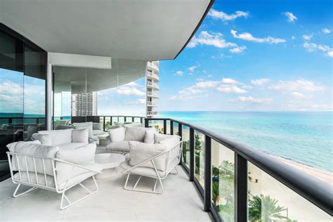 Luxurious Sky Villa In Sunny Isles