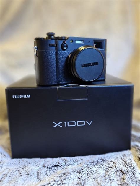 Fujifilm X100V Black, Photography, Cameras on Carousell