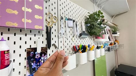 The Ultimate Guide to IKEA Pegboard System - the Skadis Wall Organizer Craft Organization ...