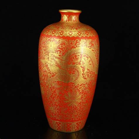 Chinese Gilt Gold Coral Red Glaze Porcelain Vase - Mar 11, 2018 | Quan ...