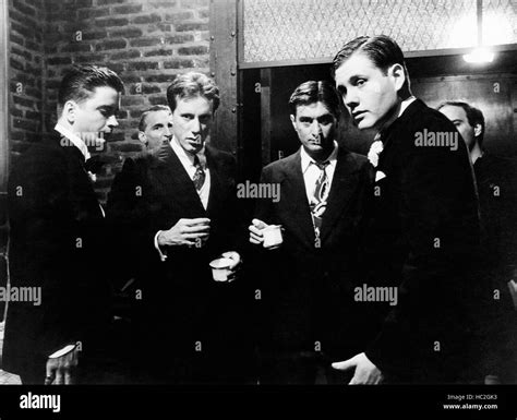 ONCE UPON A TIME IN AMERICA, from left: James Hayden, James Woods, Robert De Niro, William ...