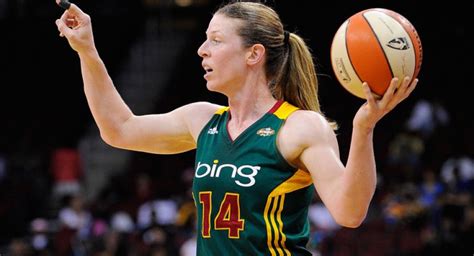 WNBA Names Katie Smith One Of Its Top 20 Greatest and Most Influential Players | Eleven Warriors