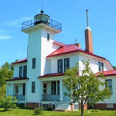 Apostle Islands Lighthouses | Superior Charters