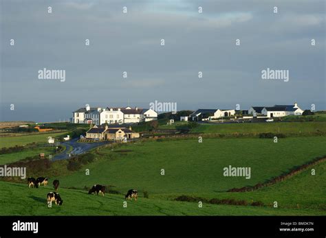 Causeway hotel giants causeway hotel hi-res stock photography and images - Alamy