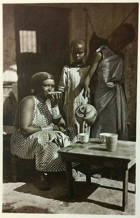 Somali Tea Time | African bride, Vintage photography, Somali