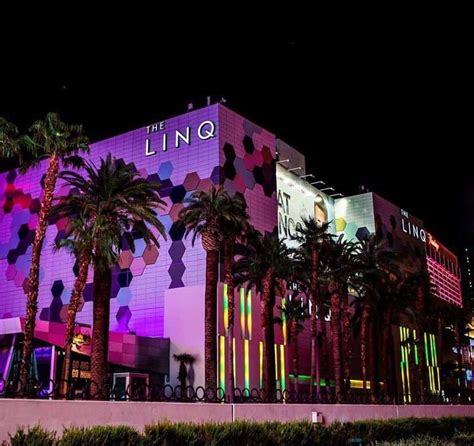 12 Best Cheap Hotels on Las Vegas Strip: From $25