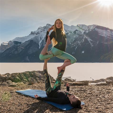 These AcroYoga Poses Make Touching Your Toes Look Like NBD in 2021 ...