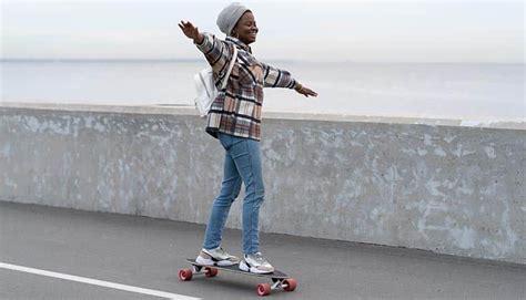 Everything You Need To Know About Longboards for Beginners (2022) » Adrenaline Squad