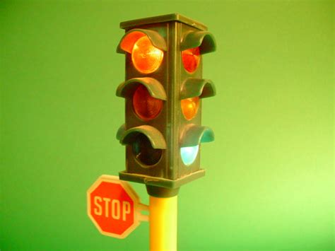 battery-operated traffic light | the box listed no brand nam… | Flickr