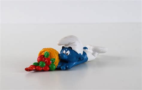 Free Images : hand, fall, decoration, blue, toy, figure, figurine, toys, smurfs, collect, smurf ...