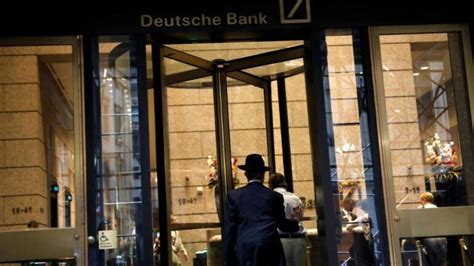 An envelope, a hug and a cab ride: How Deutsche Bank careers ended ...