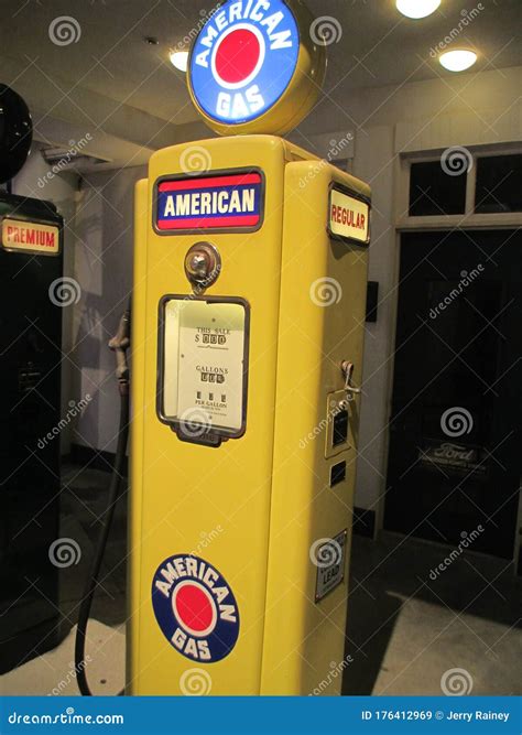 Gas pump display editorial stock image. Image of economy - 176412969