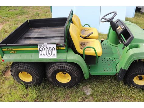 JOHN DEERE GATOR TH 6X4 UTV GAS, DUMP BED