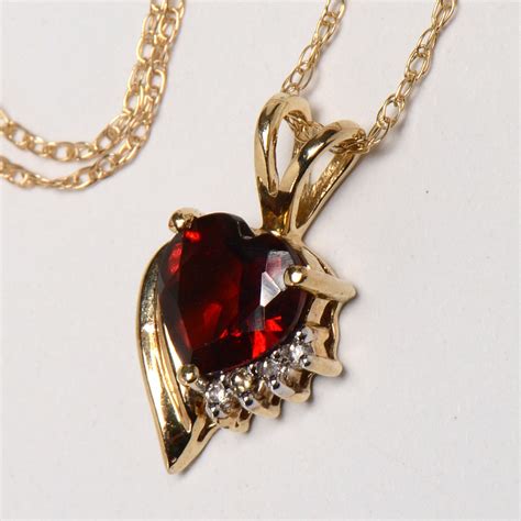 10K Yellow Gold Garnet Diamond Heart Pendant Necklace | EBTH