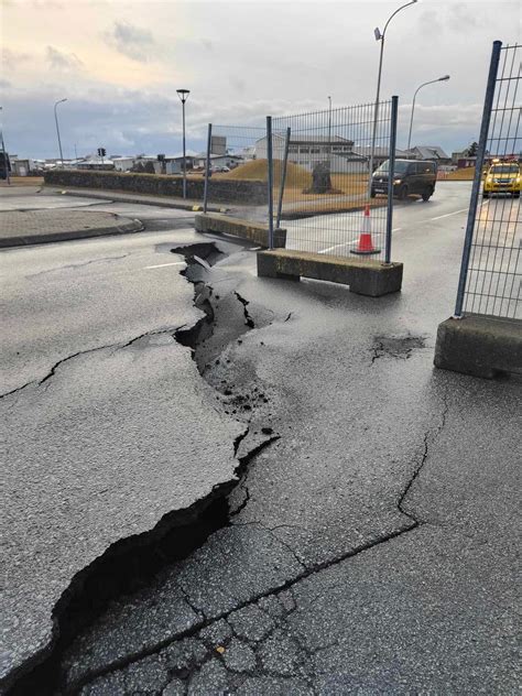 Iceland volcano: Town of Grindavik could be obliterated if volcanic eruption strikes | The ...