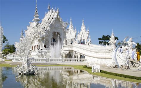Wat Rong Khun – The White Temple in Thailand | Brain Berries