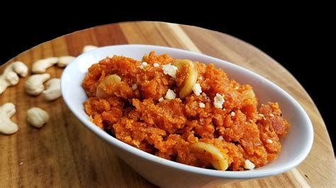 Simple Gajar Ka Halwa with Khoya | Carrot Halwa - Dhaba Style !! - Dhaba Style