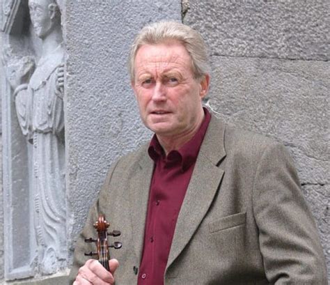 President Higgins leads tributes to Chieftains member Seán Keane | The Irish World