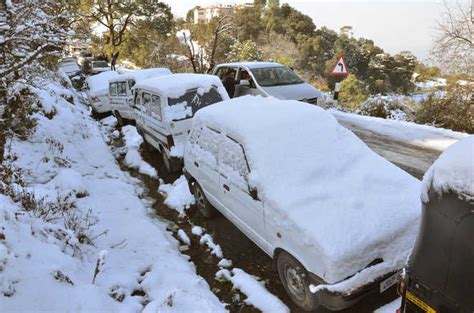 Lower Dharamsala experiences snow after 6 years : The Tribune India