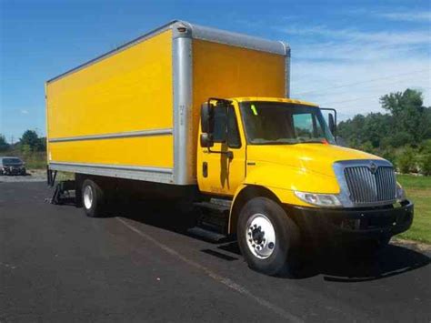 International 4300 box truck (2011) : Van / Box Trucks