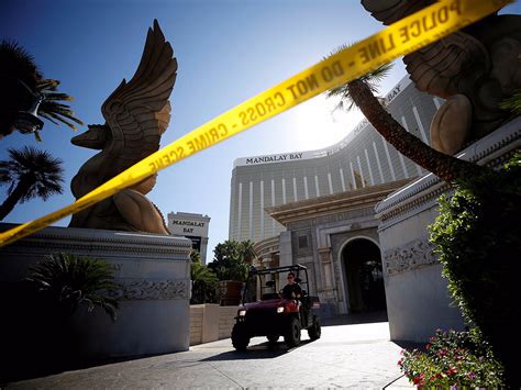 Las Vegas shooter fired 200 rounds into the hallway outside his room - Business Insider