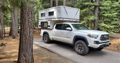 2017 Four Wheel Campers Shell Models Cellule amovible Rental in Seattle ...