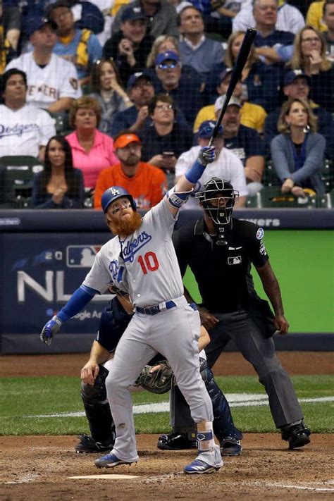 Justin Turner, ‘the Glue’ of the Dodgers, Swiftly Returns to Babe Ruth Mode - The New York Times