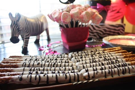 Pin by Trena Mroczko on Party Fun/Entertaining | Zebra party, Pink zebra party, Zoo birthday party