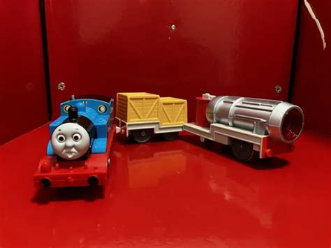 TOMY THOMAS & Jet Engine Trackmaster Motorised Battery Train Thomas ...