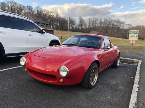 [Custom Miata]? Has a cage and racing suspension, probably is some sort of a track car : spotted