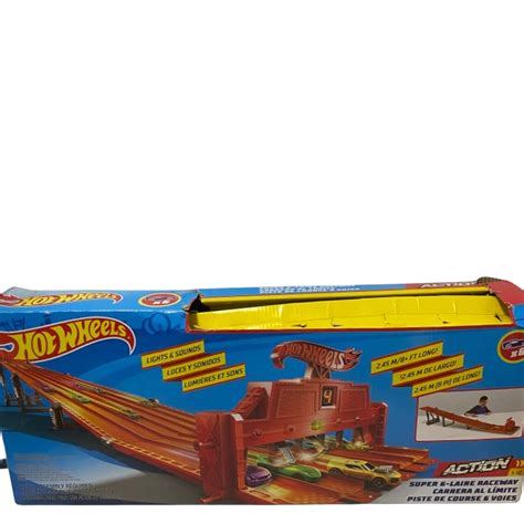 Hot Wheels Super 6 Lane Raceway (cars not included)(s)