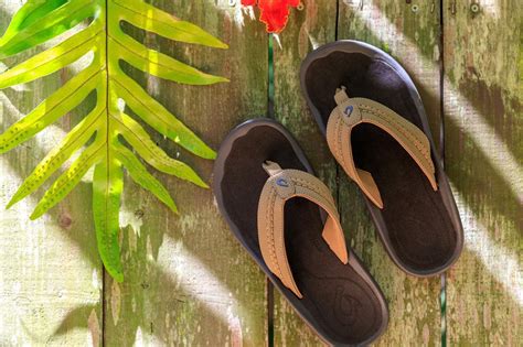 OluKai Hokua Flip-Flops - Men's | REI Co-op