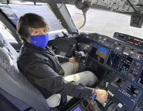 Why Boeing's test pilot Heather Ross has the job of dreams | News ...