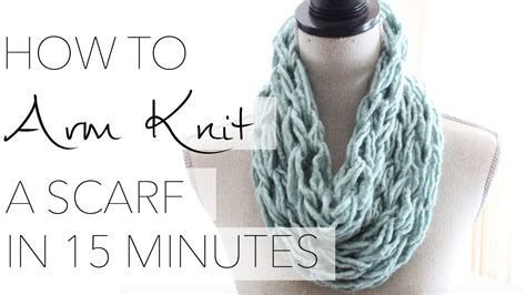 How to Arm Knit a Single Wrap Infinity Scarf in 20 Minutes with Simply Maggie - YouTube