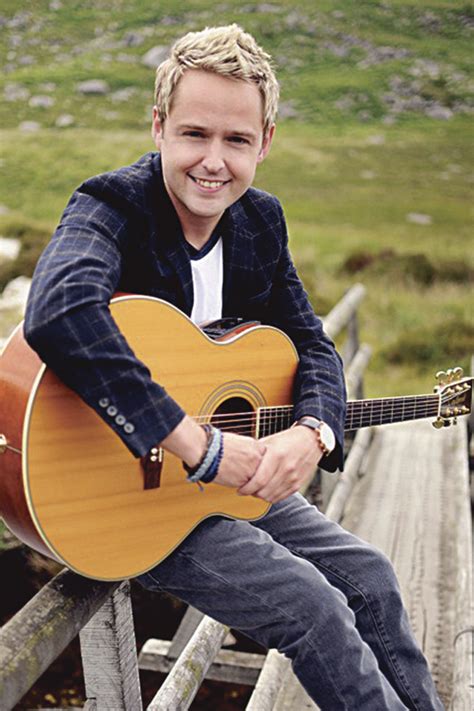 Advertiser.ie - New album from Irish country music star Derek Ryan