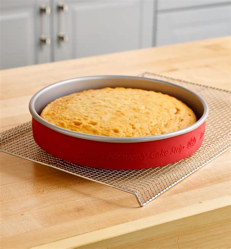 Collapsible Silicone Baking Pans - Lee Valley Tools